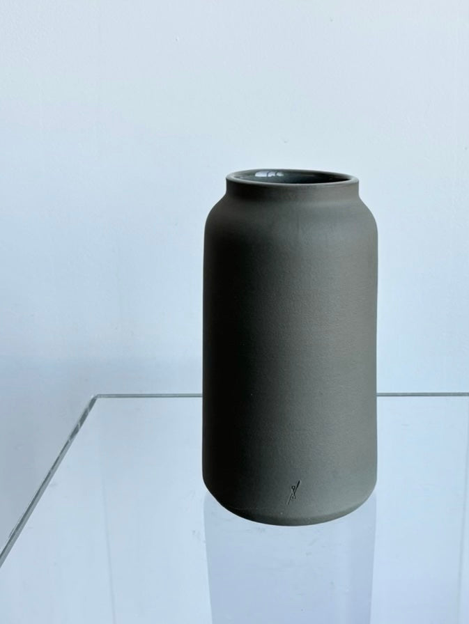 L_impatience_X_Molly_Oliver_Flowers_Ceramic_Vase_forest_green